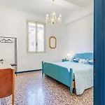 Dolcevita Penthouse - A Due Passi Dalla Ghirlandina شقة *