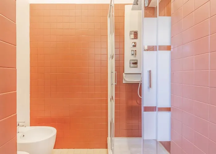 Dolcevita Penthouse - A Due Passi Dalla Ghirlandina *